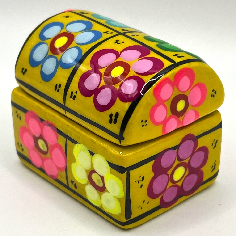 Mexican Folk Art Talavera Pottery Handpainted Colorful Yellow Small Trinket Box